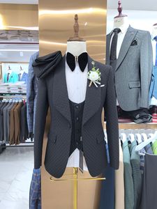 <span class=keywords><strong>Costume</strong></span> 3 Pièces Tendance Blanc et Noir pour Homme – Blazer, Gilet et Pantalon Coupe Slim à Boutonnage Simple pour <span class=keywords><strong>Mariage</strong></span> Estival et Tenue <span class=keywords><strong>D</strong></span>écontractée de Bureau - Product Image 2