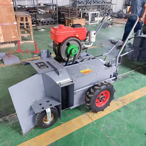 Retourneur de compost diesel compact autopropulsé pour la préparation du substrat dans les petites exploitations de culture de champignons - Product Image 2