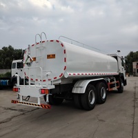 Vente d'usine Prix bas Haute qualité 4X2 6X4 8X4 15000 Litres 20000 Litres 30000 Litres Réservoir d'eau Camion citerne à eau
