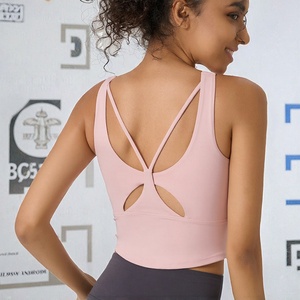 Haut de yoga plissé taille haute pour femme, extensible dans les quatre sens, sans couture, avec soutien-gorge de sport à bonnets fixes, idéal pour le Pilates et les activités de plein air en hiver - Product Image 3