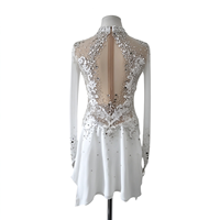 Robe de danse patinage blanche à col montant, manches longues en maille, strass et découpes en dentelle pour enfants et adultes, compétition et performance