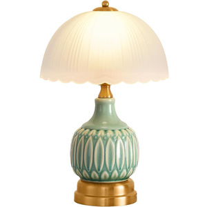 Lámpara de mesa de cerámica E27 LED de estilo tradicional, iluminación para dormitorio que cuida la vista. - Product Image 3