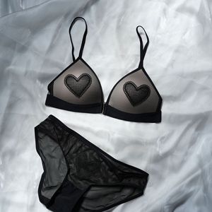 Nouvel ensemble de lingerie deux pièces en maille cœur sans armatures, soutien-gorge push-up sans fil tendance pour femme - Product Image 3