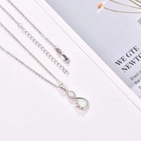 Fine Jewelry S925 Sterling Silver White Opal Two Tone Butterfly Infinity Pendentif Collier