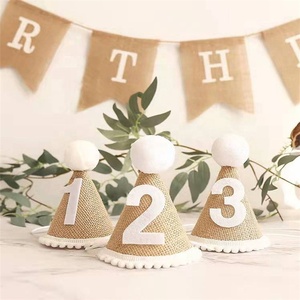 Bambini più economici per bambini in tessuto Non tessuto 100 giorni cappello primo compleanno Baby Boy Girl Pom Pom <span class=keywords><strong>1</strong></span> <span class=keywords><strong>anno</strong></span> cappello a cono per feste decorazioni per feste - Product Image 4