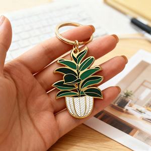 Porte-clés fantaisie de luxe en métal moulé sous pression, émail souple et dur, motif floral, pour sac ou pendentif - Vente en gros - Product Image 5