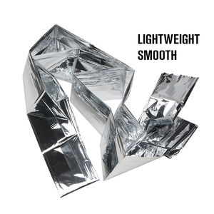 Couverture isotherme promotionnelle en Mylar pour le corps, couverture de survie d'urgence en aluminium PE pour l'extérieur et les voyages, couverture réfléchissante pour la conservation de la chaleur - Product Image 4
