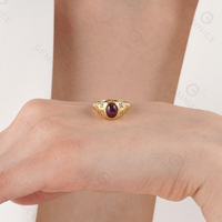 Bague Chevalière Gemnel en Argent 925 Anti-ternissement, Style Vintage Étoile Éclatante, avec Cabochon Ovale en Pierre Rubis, Bijou pour Femme