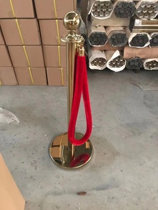 벨벳 로프와 골드 스테인레스 스틸 교통 장벽 대기열 스탠드 우아한 벨벳 로프 배리어 스탠드 - Product Image 4