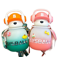 Bouteilles d'eau en plastique pour enfants de dessin animé mignon Kawaii bouteilles de motivation chapeau de Baseball écouteur ours tasses d'eau minérale tasses