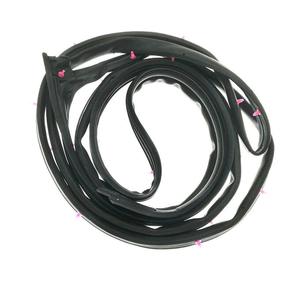 ยางขอบประตูรถยนต์ฮอนด้าแอคคอร์ด รุ่น 72865-SDA-A02 72825-SDA-A02 พร้อมสกรูติดตั้ง - Product Image 3