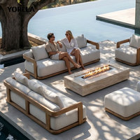 Canapé de patio en teck en U moderne pour complexe hôtelier, salon de jardin à assise profonde avec table brasero, couleur personnalisée par le fabricant