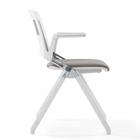 Chaise empilable commerciale en gros, chaise de bureau à dossier en maille respirante pour événements, salles de formation et grandes salles