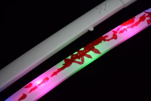 Changement de couleur samouraï LED <span class=keywords><strong>Ninja</strong></span> <span class=keywords><strong>épée</strong></span> <span class=keywords><strong>jouet</strong></span> avec son et clignotant 6 lumières jouets en plastique Halloween Cosplay habiller pour enfants adultes - Product Image 3