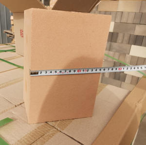 Mattoni Refrattari Leggeri Isolanti in Argilla Refrattaria per Forni a Tunnel della Fabbrica KERUI - Product Image 3