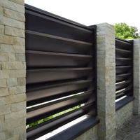 Panneaux de clôture à lattes horizontales en aluminium traité thermiquement, écologiques et modernes, avec modélisation 3D pour l'intimité extérieure des jardins et piscines
