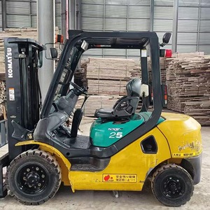 Japan Komatsu 2,5-Tonnen Gebrauchter Verbrennungsmotor-Gabelstapler Hohe Qualität Wirtschaftlicher Preis - Product Image 2