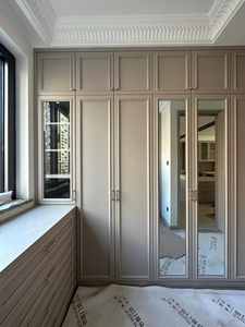 Armoire classique en bois massif blanc pour l'organisation de la maison, design minimaliste avec un grand espace de rangement, style mélamine - Product Image 2