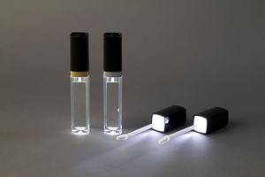 Nouveau tube de gloss LED en plastique transparent avec bouchon à vis, lumière LED, miroir et usage cosmétique - Product Image 3