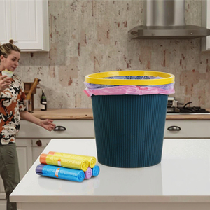 Sacchi per la Spazzatura in Plastica da 13 Galloni con Cordoncino, Design a Rotolo Prodotto in Cina, Realizzati in HDPE PE LDPE con Stampa Offset sulla Superficie - Product Image 1