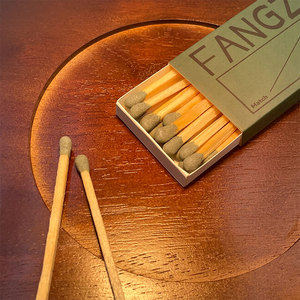 Boîtes <span class=keywords><strong>d</strong></span>'allumettes en bois écologiques personnalisées blanches et durables - Style classique avec impression de logo <span class=keywords><strong>personnalisé</strong></span> pour fêtes, hôtels et bougies - Vente en gros - Product Image 4