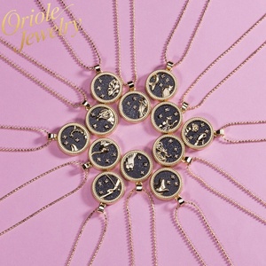 Collana con Ciondolo a Moneta dei 12 <span class=keywords><strong>Segni</strong></span> <span class=keywords><strong>Zodiacali</strong></span> in Lega Dorata con Zirconi Naturali, Regalo di Anniversario per Ragazze - Product Image 1