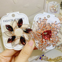 Broches tendance pour femmes, plaquées or, avec zircon coloré, imitation perle et motif Fritillaria, bijoux élégants en forme de fleur de paon, cadeau de fête