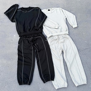 Fabricante de Conjuntos Deportivos Personalizados con Logotipo, Pantalones Deportivos Holgados con Costuras en Contraste y Sudadera de Felpa Francesa Gruesa - Product Image 1