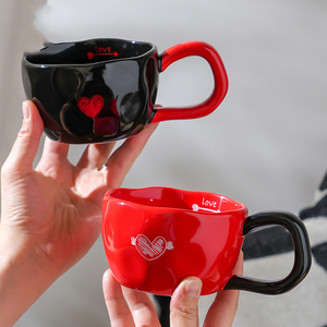 Personalisierte Valentinstag-Keramik-Kaffeetasse in Herzform, Niedliche Keramiktasse, Romantisches Paar-Teetassen-Geschenk für Zuhause und Büro - Product Image 4