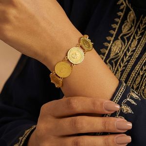 สร้อยข้อมือแบบคลิปหนีบกระดาษ ราคาแบบระดับมืออาชีพ ประดับด้วยเพชรคิวบิกเซอร์โคเนีย ของขวัญวันหยุดสำหรับผู้หญิง ขนาดพอดีได้กับทุกคน - Product Image 2