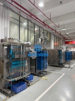 Machine d'emballage automatique multi-voies pour bâtonnets de sucettes glacées, glaces et friandises congelées