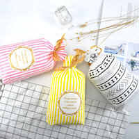 En Stock Prix Pas Cher En Plastique Mignon Stand up Cookie Bonbons Cadeaux Emballage Sacs À Cordon Pochette Plate pour Pain Avec Bowknot
