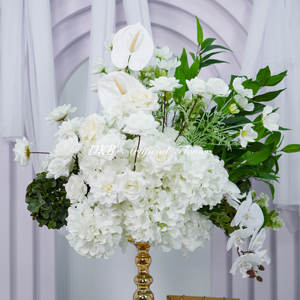 Artificial Flower Ball Wedding Centerpieces Flower Ball <b>Table</b> Center Decoration New Design Silk White Flower Ball Decoration - Product Image 3