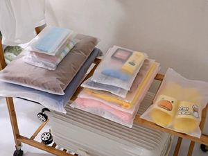 Sacs en plastique refermables multifonctionnels, imperméables et givrés, réutilisables, pochette de rangement pour bagages, soufflet latéral pour l'emballage des vêtements de <span class=keywords><strong>voyage</strong></span> - Product Image 2