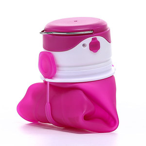 Botella de agua plegable de silicona de 550 ml, botella deportiva portátil para acampar y uso al aire libre - Product Image 5