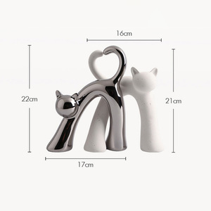 Lusso moderno stile semplice <span class=keywords><strong>bianco</strong></span> nero <span class=keywords><strong>argento</strong></span> forma di gatto ceramica ornamento decorazione per la casa per il soggiorno - Product Image 2