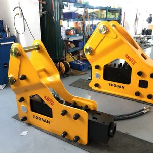 Martillo hidráulico SOOSAN SB50 tipo lateral para demolición de hormigón con cinceles de 100 mm para excavadoras de 11-16 toneladas y retroexcavadoras. - Product Image 4