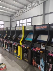 Machine d'<span class=keywords><strong>arcade</strong></span> classique rétro sur pied, fabriquée sur mesure, à prix d'usine, machine de jeu d'<span class=keywords><strong>arcade</strong></span> à monnayeur, machine de jeu de combat d'<span class=keywords><strong>arcade</strong></span> - Product Image 4