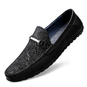 รองเท้าลำลองผู้ชายสไตล์แฟชั่น หนังแท้ พื้นยางกันลื่น ระบายอากาศได้ดี สวมใส่ง่าย สีพื้นสำหรับฤดูร้อน - Product Image 1