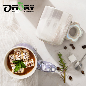 Tasse en céramique nacrée OMORY en forme de fleur 300ML avec couvercle - Poignée fleur blanche, style simple, fournitures de bureau, tasse à eau - Product Image 3