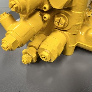 Válvula de control principal hidráulica remanufacturada para excavadora de orugas PC130-7/PC130-7K, conjunto 723-57-11700 de alta calidad - Product Image 4