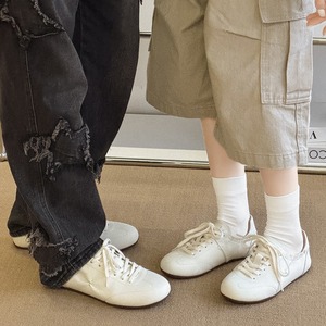 Chaussures de marche souples et froissées, blanches pâles, décontractées, basses, confortables, à semelle souple, plateforme, style sport, type ballerines. - Product Image 4