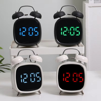 Kontrol Suara Jam Alarm Digital Bel Ganda Super Keras Mode Tidur Nyenyak Mode Malam 12/24 Jam Anti-gangguan Malam Hari LED USB
