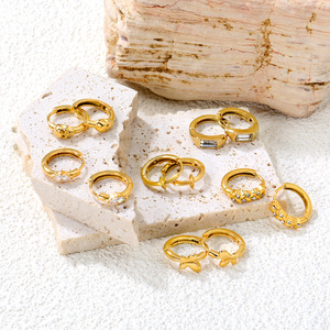 Boucles d'oreilles créoles en acier inoxydable plaqué or 18 carats avec zircon, bijoux de mode géométriques pour soirée - Product Image 1