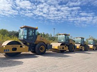 Rouleau compresseur vibrant à tambour unique Dynapac/Sakai XS163J, puissance 92 kW, conception compacte pour la réparation des routes municipales et le compactage de la remblaiement