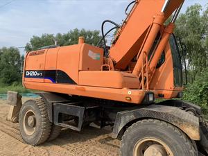 รถขุดล้อยี่ห้อ Doosan รุ่น DH210W-7 ขนาด 21 ตัน ผลิตในเกาหลี ปี 2024 เครื่องยนต์เดิม ใช้แล้ว พร้อมเกียร์และลูกปืน เหมาะสำหรับงานเทศบาล - Product Image 4
