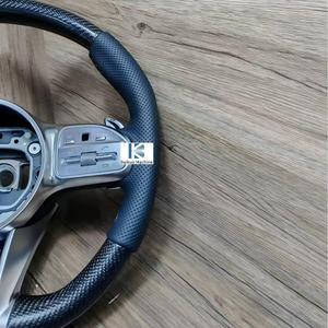Volant de direction en cuir perforé et fibre de carbone pour <span class=keywords><strong>Mercedes</strong></span> Benz <span class=keywords><strong>GLC</strong></span> GLC63, <span class=keywords><strong>prix</strong></span> de gros direct usine - Product Image 3