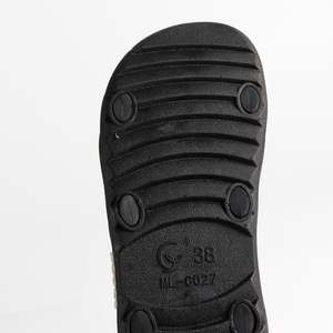 Nouvelles babouches 2026 très vendues – Pantoufles de haute qualité en gros pour femmes - Product Image 5