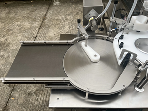 CX1-GFT <b>Desktop</b> Automatic Filling and Capping Machine for Liquid Food Samples - Product Image 3