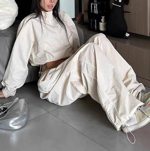 Bộ đồ thể thao nữ thiết kế riêng năm 2025 gồm áo khoác gió và quần short, áo hoodie sọc, quần có dây rút tùy chỉnh - Product Image 4